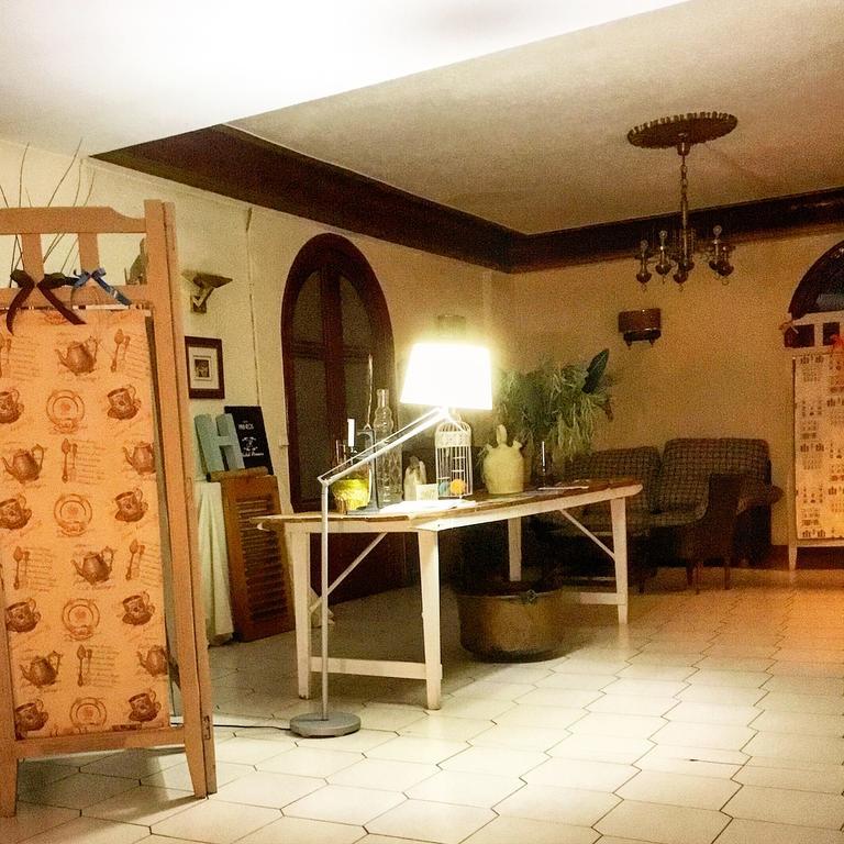 Hostal Pirineos บาร์บัสโตร ภายนอก รูปภาพ
